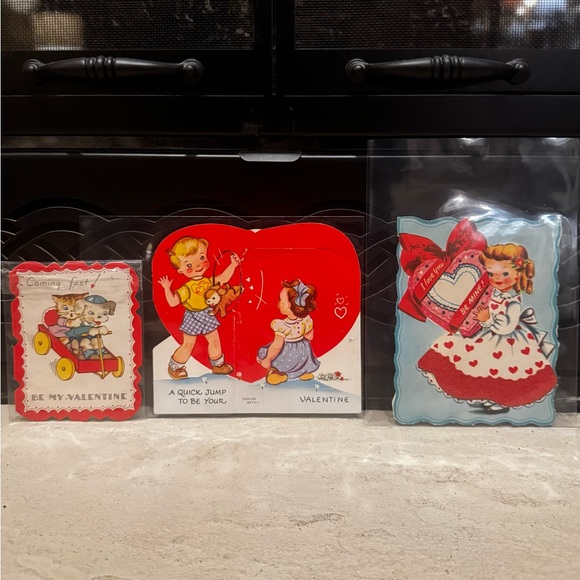 Vintage 1940’s-1960’s Set of 6 Valentine's Day Card - Picture 4 of 11